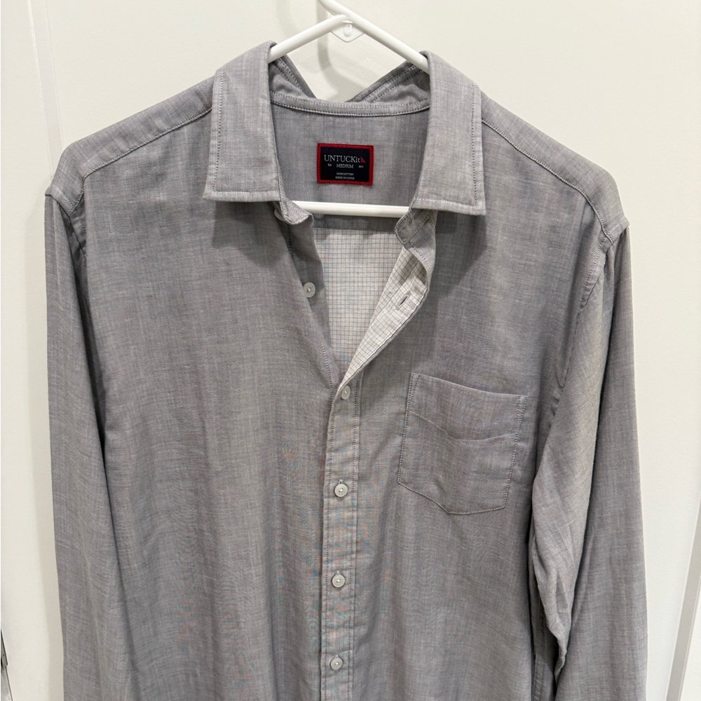 UNTUCKit Gray shirt